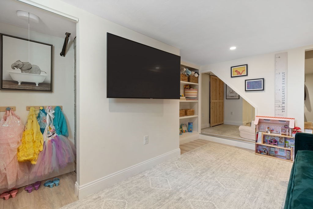 33 R Belmont Street, Unit 33R Boston, MA 02129 - Photo 18 of 26
