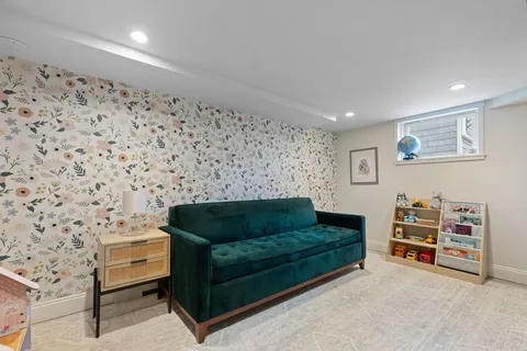 $1,169,000 | 33 R Belmont Street, Unit 33R, Boston, MA 02129