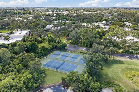 $220,000 | 257 Sherwood Drive, Unit 257, Bradenton, FL 34210