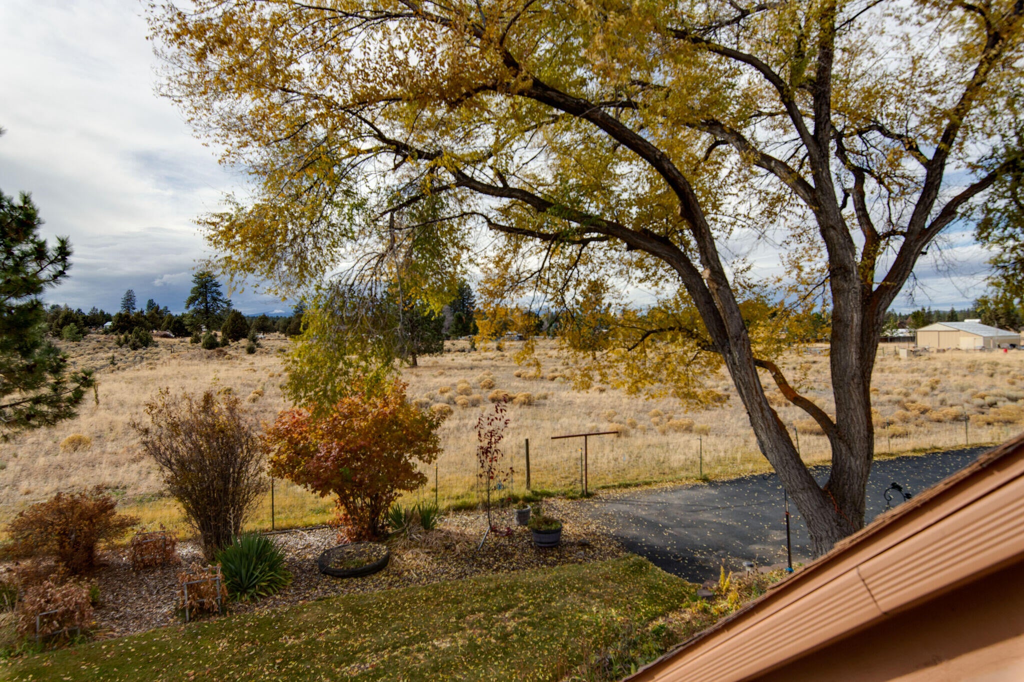 20889 Knott Road Bend, OR 97702 - Photo 24 of 28 ks2110211-2028