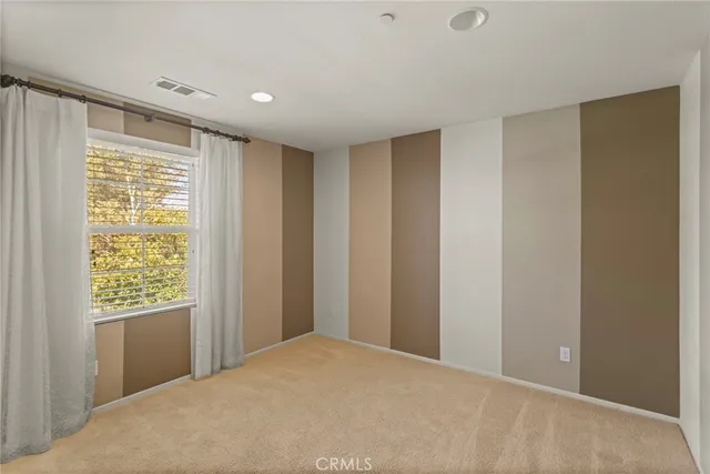 a view of a livingroom with an entryway