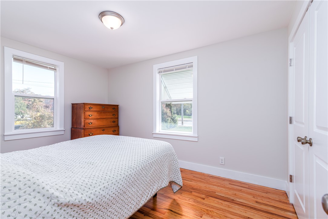196 Bradford Road Westerly, RI 02808 - Photo 17 of 37