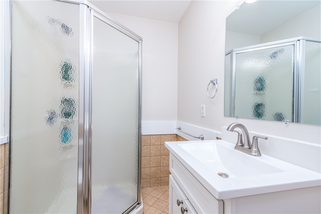 196 Bradford Road Westerly, RI 02808 - Photo 20 of 37