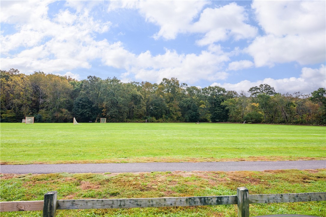 196 Bradford Road Westerly, RI 02808 - Photo 5 of 37