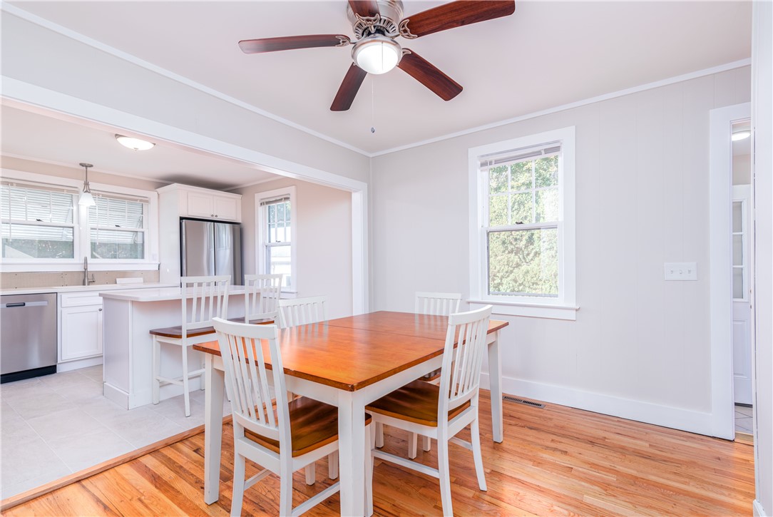 196 Bradford Road Westerly, RI 02808 - Photo 7 of 37