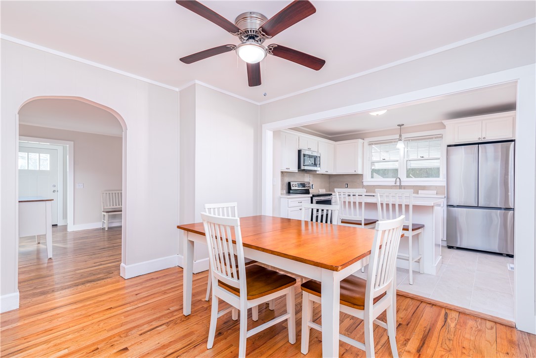 196 Bradford Road Westerly, RI 02808 - Photo 8 of 37