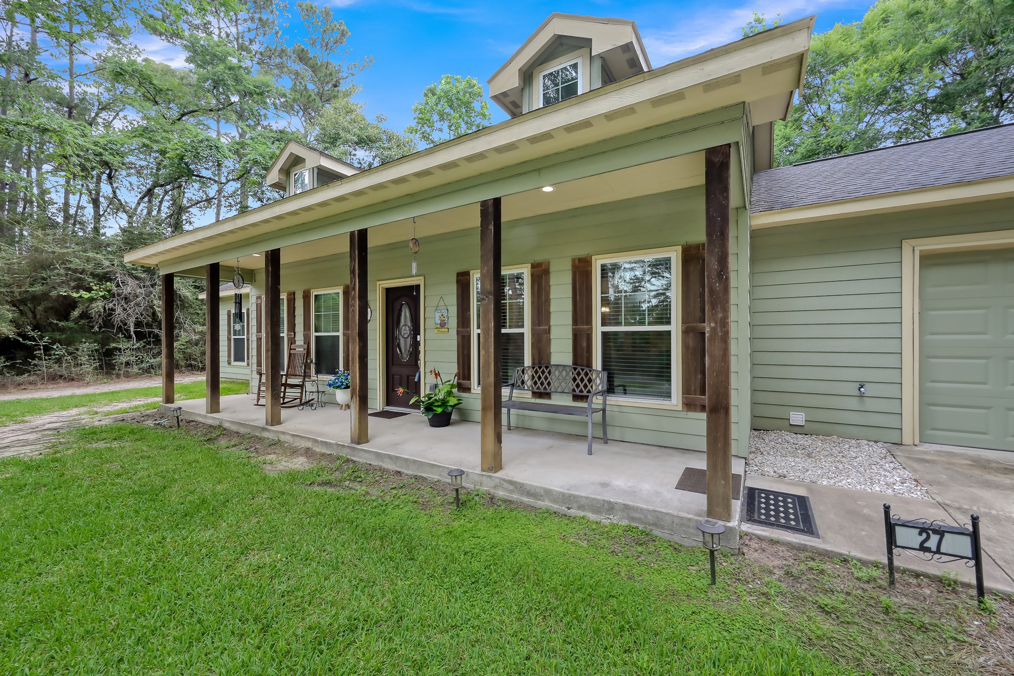 27 Lakewood Trinity, TX 75862 - Photo 2 of 36