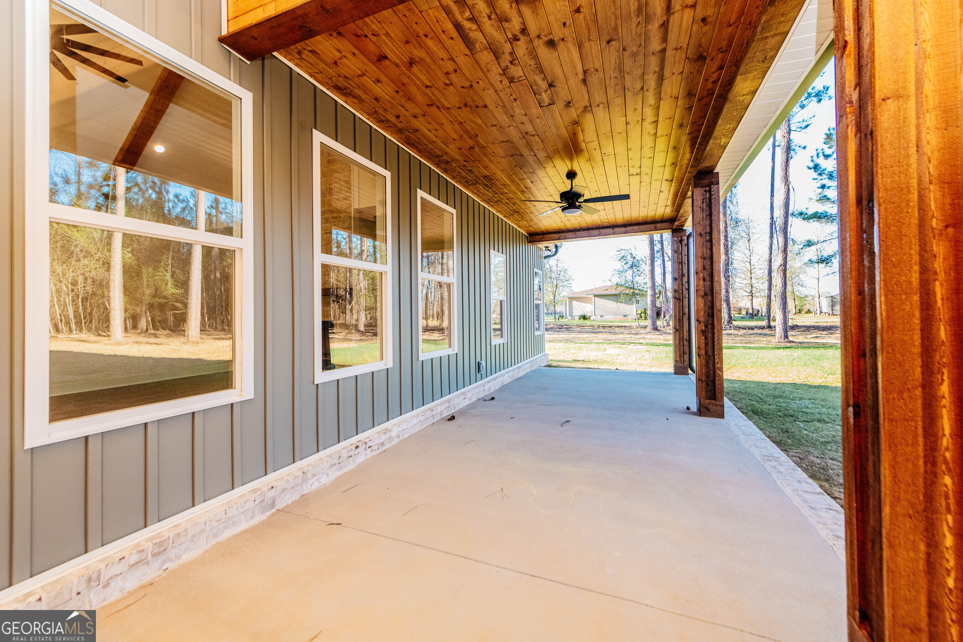 2089 Willow Lake Road Fort Valley, GA 31030 - Photo 46 of 50 a view of an entryway