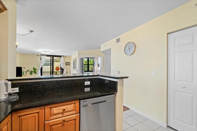 $405,000 | 651 Okeechobee Boulevard, Unit 402, West Palm Beach, FL 33401