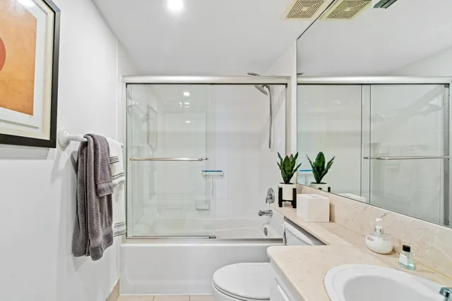 $405,000 | 651 Okeechobee Boulevard, Unit 402, West Palm Beach, FL 33401