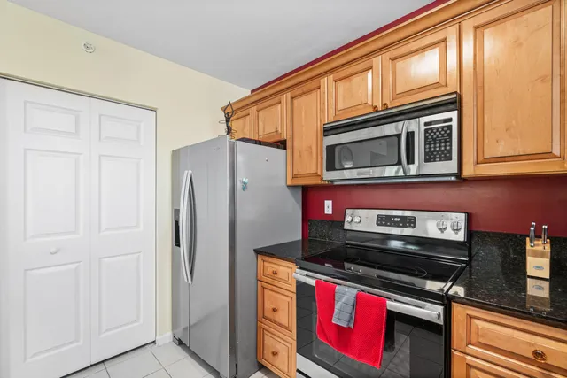 $405,000 | 651 Okeechobee Boulevard, Unit 402, West Palm Beach, FL 33401