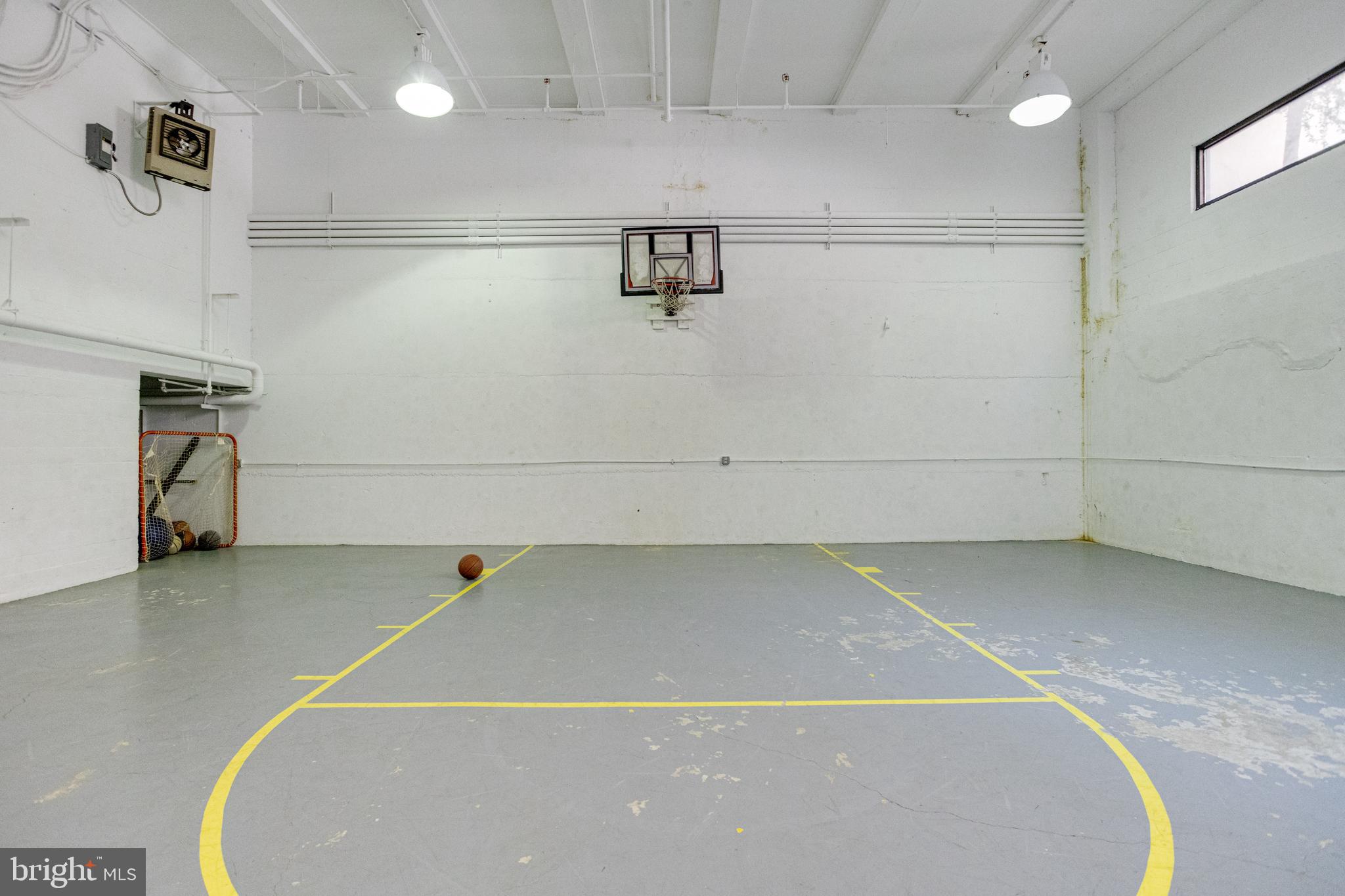 1211 Light Street, Unit 403 Baltimore, MD 21230 - Photo 44 of 52 In Building Gymnasium
