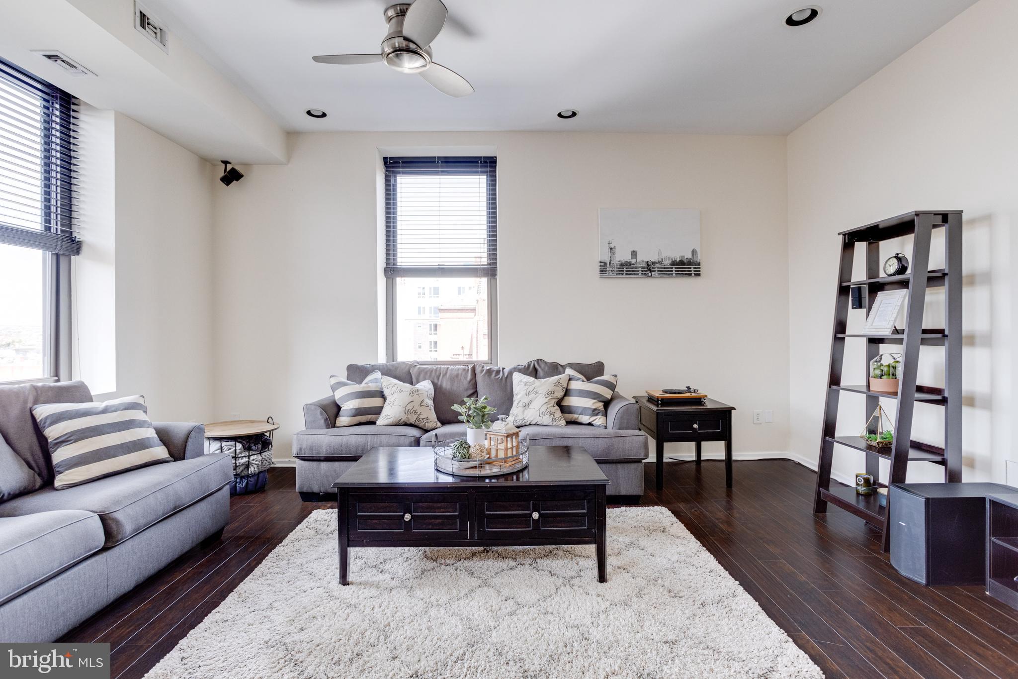 1211 Light Street, Unit 403 Baltimore, MD 21230 - Photo 6 of 52 Living Area
