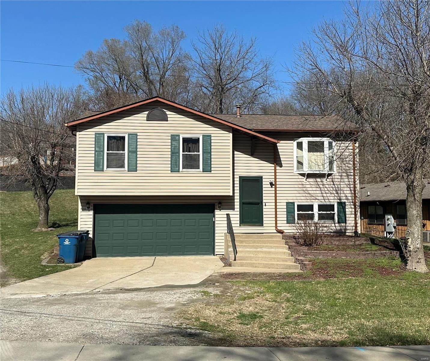 523 Spring Street Collinsville, IL 62234 - Photo 1 of 25 Gallery Image 1
