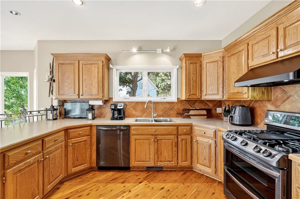 48 Z St Lake Lee's Summit, MO 64086 - Photo 15 of 57