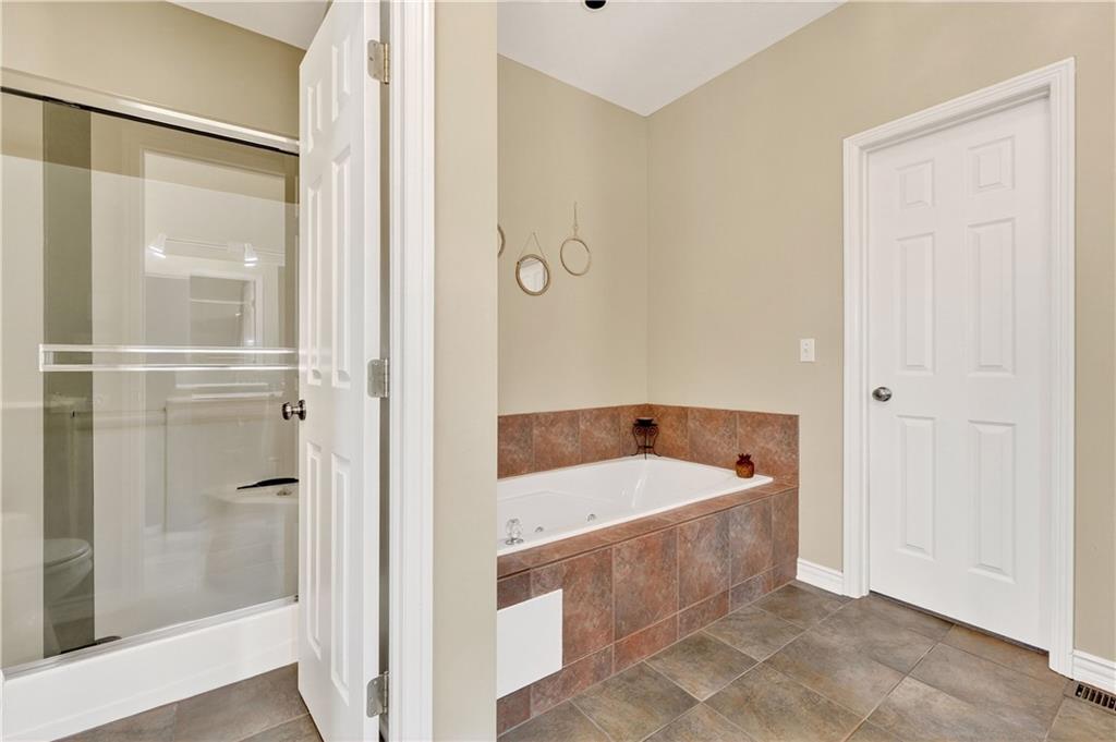 48 Z St Lake Lee's Summit, MO 64086 - Photo 25 of 57