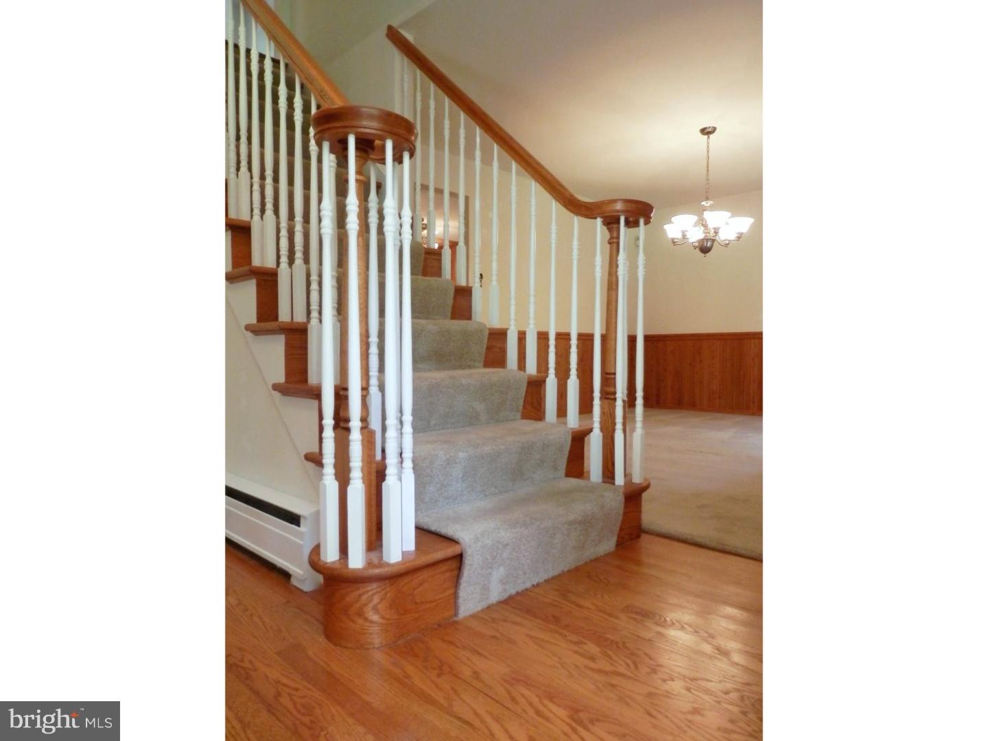 325 Parry Road Cinnaminson, NJ 08077 - Photo 8 of 24 Foyer