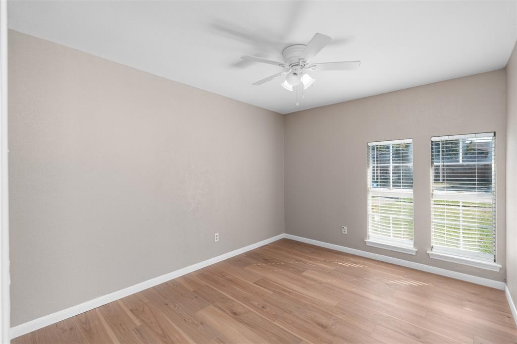 5809 Bobbie Lane Rowlett, TX 75089 - Photo 18 of 31 large walk-in closet