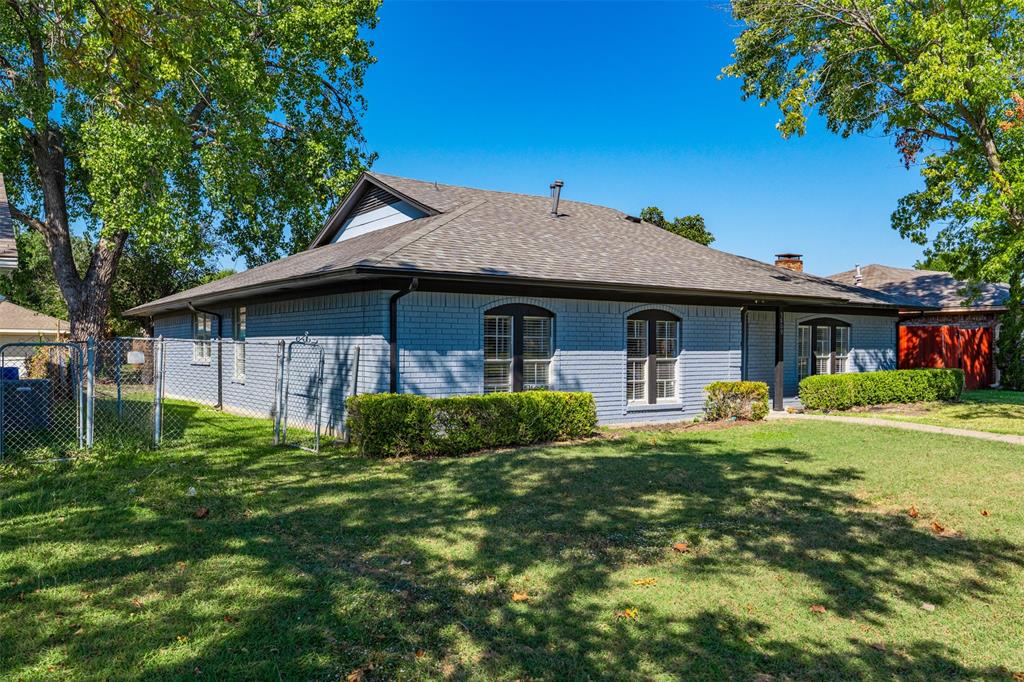 5809 Bobbie Lane Rowlett, TX 75089 - Photo 4 of 31