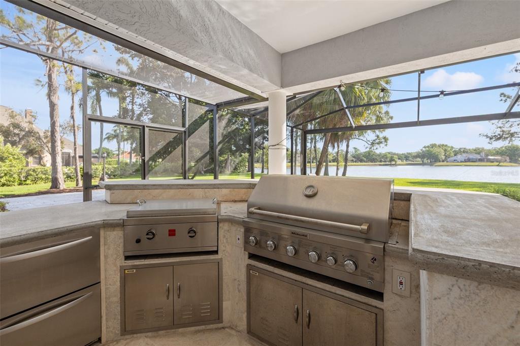 4121 Highland Park Circle Lutz, FL 33558 - Photo 14 of 52