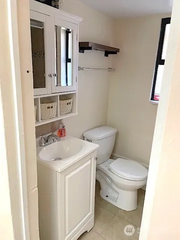 $1,150,000 | 8829 Midvale Avenue North, Seattle, WA 98103