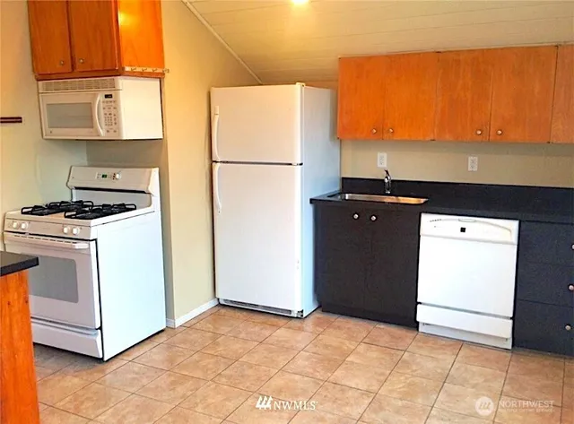 $1,150,000 | 8829 Midvale Avenue North, Seattle, WA 98103