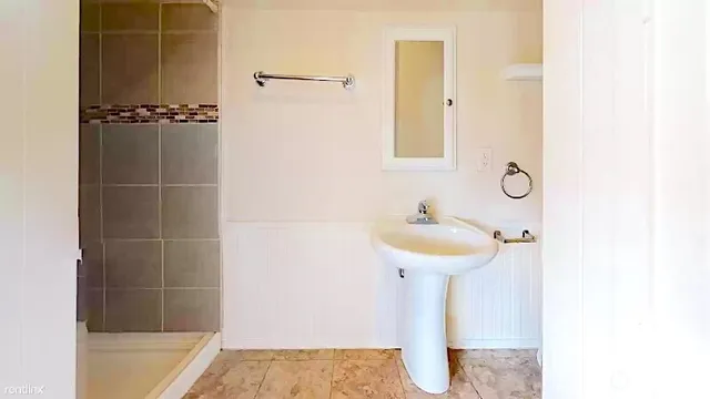 $1,150,000 | 8829 Midvale Avenue North, Seattle, WA 98103