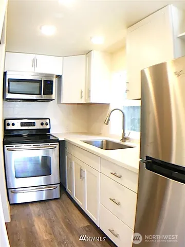 $1,150,000 | 8829 Midvale Avenue North, Seattle, WA 98103