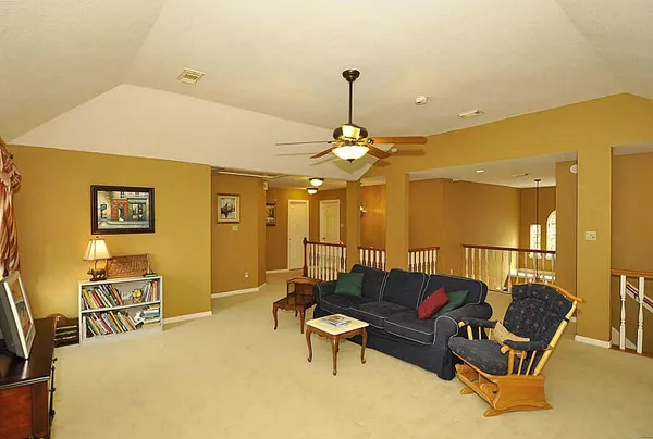 $3,950 | 4007 Alice Drive, Sugar Land, TX 77478