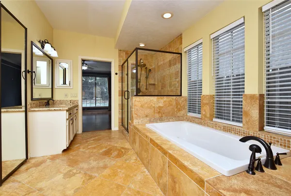 $3,950 | 4007 Alice Drive, Sugar Land, TX 77478