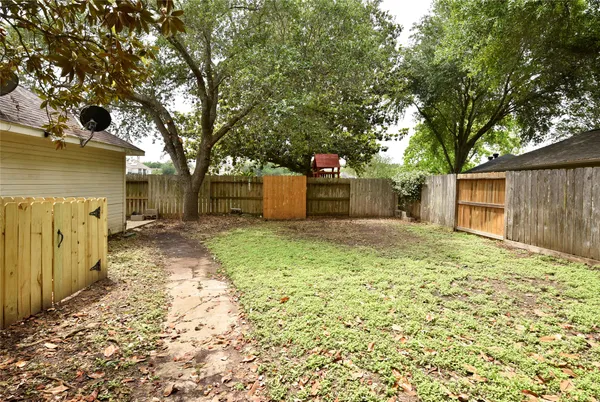 $3,950 | 4007 Alice Drive, Sugar Land, TX 77478