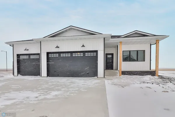 $529,000 | 108 Neuman Boulevard, Colfax, ND 58018