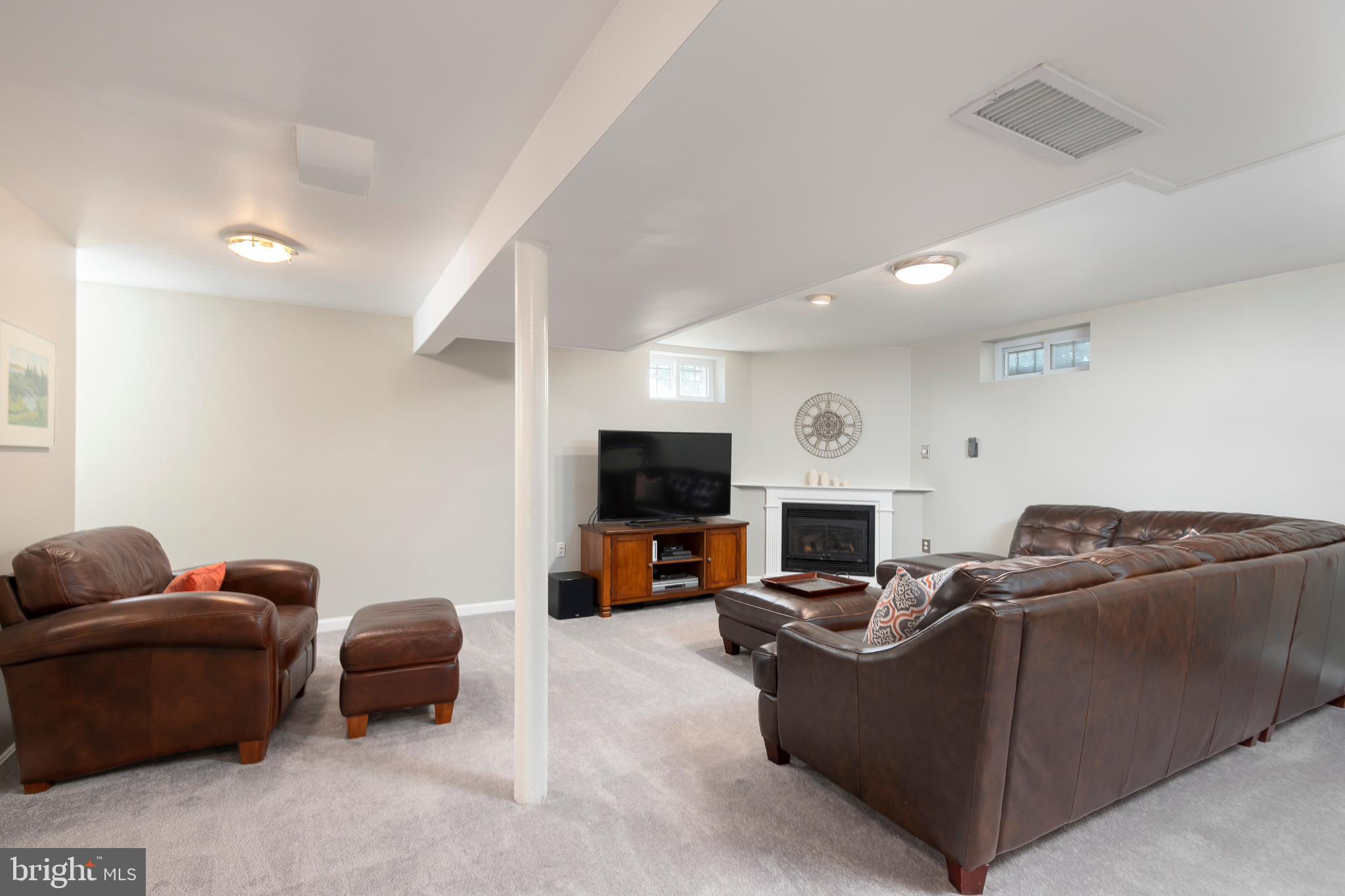 10390 Gorman Road Laurel, MD 20723 - Photo 25 of 40 Family Room