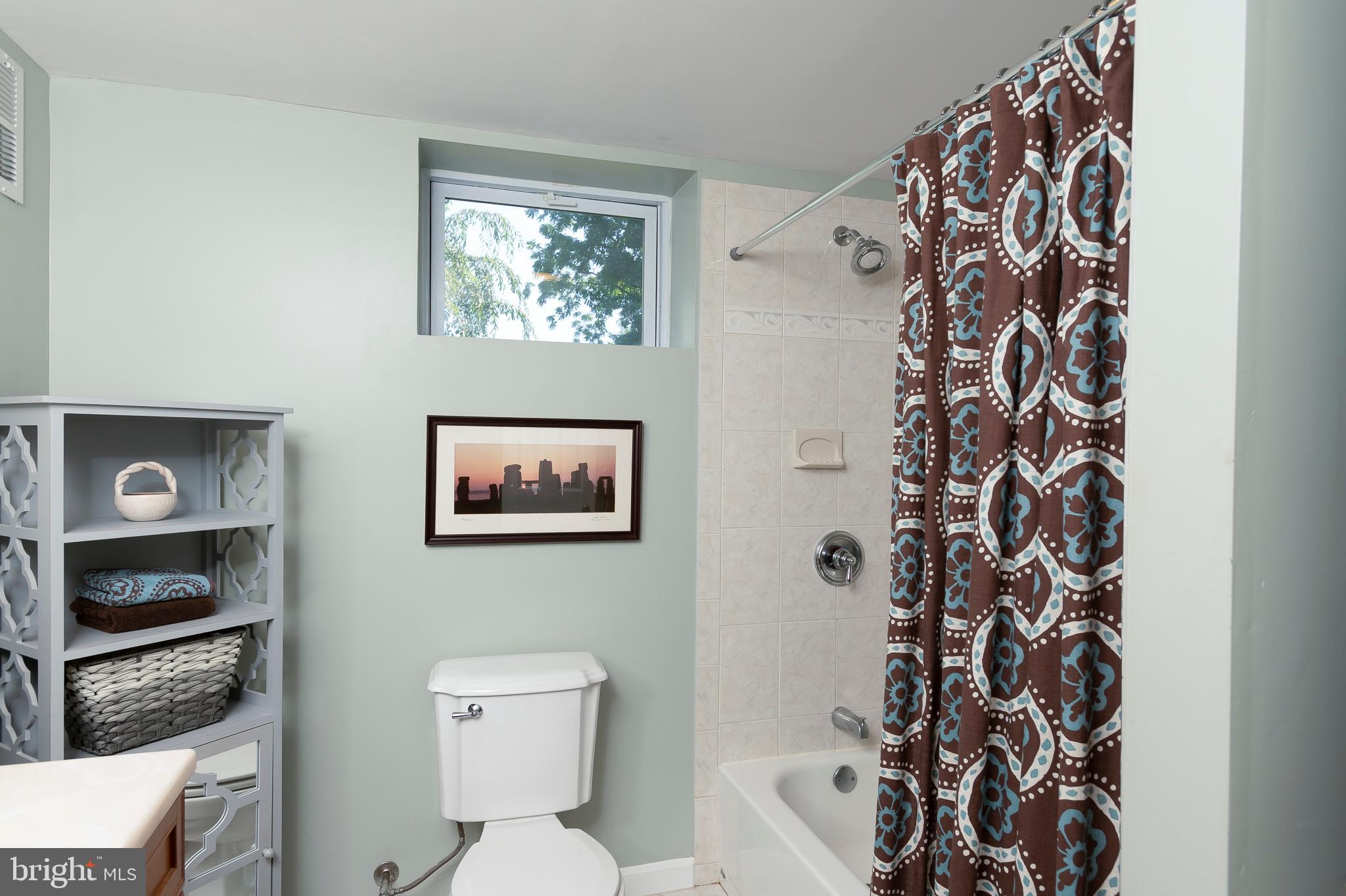 10390 Gorman Road Laurel, MD 20723 - Photo 29 of 40 Bathroom 3 (alt view)