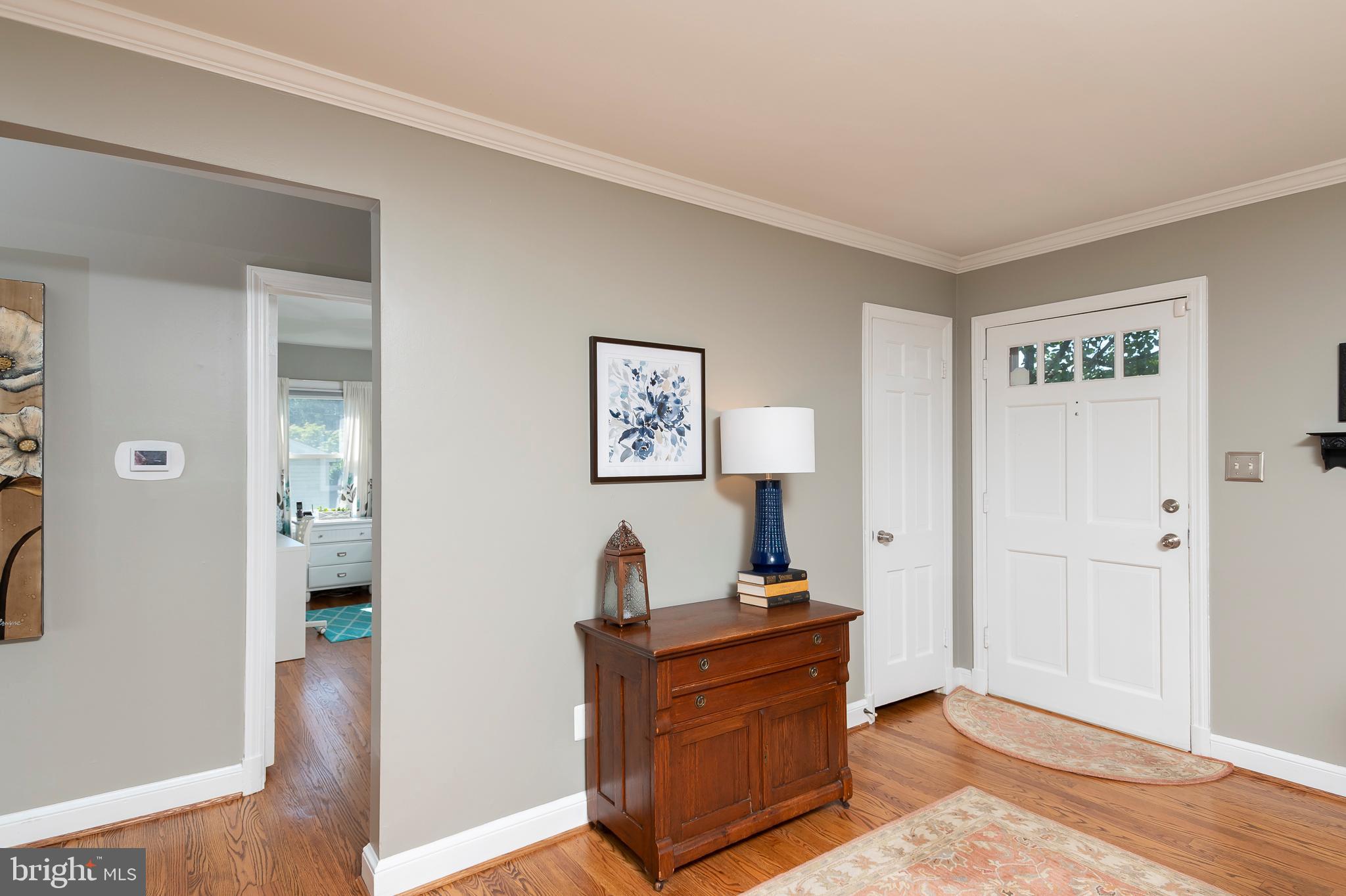 10390 Gorman Road Laurel, MD 20723 - Photo 4 of 40 Foyer Entrance