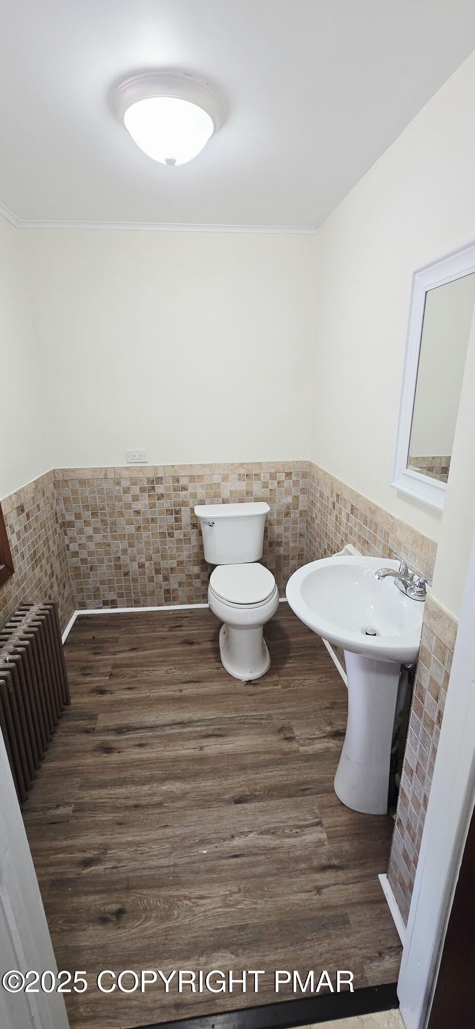 117 Rinker Road Stroudsburg, PA 18360 - Photo 10 of 33 a bathroom with a sink and a mirror