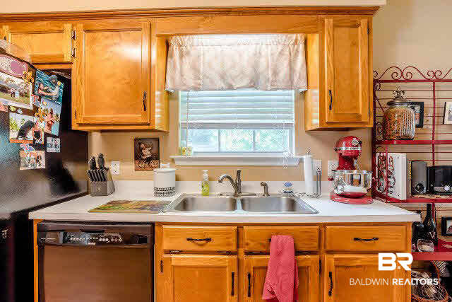2210 Vulcan Court Mobile, AL 36695 - Photo 8 of 31