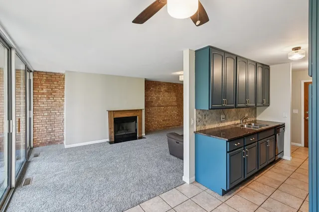 $199,000 | 5900 Oakwood Drive, Unit 1K, Lisle, IL 60532