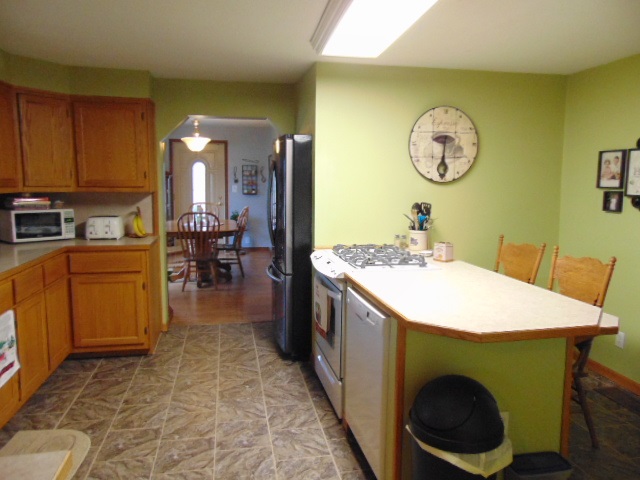 2871 East Roggy Road Ithaca, MI 48847 - Photo 17 of 60 1873021-16.JPG