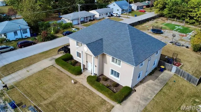 $1,850 | 202 West Delmar Avenue, Unit A, Godfrey, IL 62035