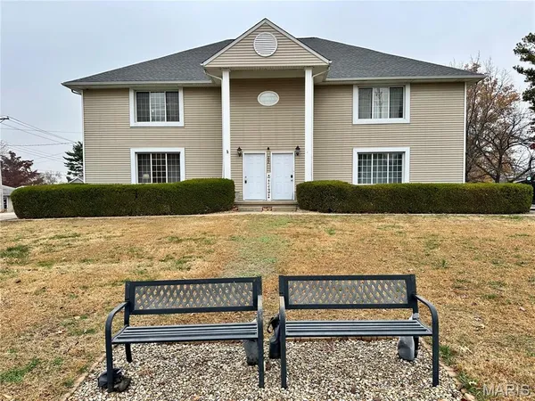 $1,750 | 202 West Delmar Avenue, Unit A, Godfrey, IL 62035