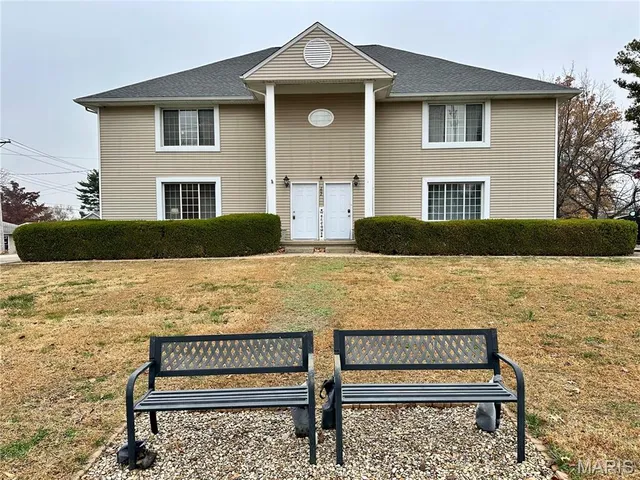 $1,795 | 202 West Delmar Avenue, Unit A, Godfrey, IL 62035
