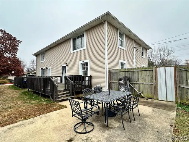 $1,850 | 202 West Delmar Avenue, Unit A, Godfrey, IL 62035