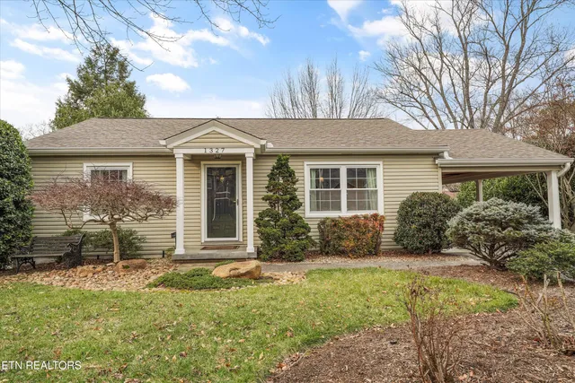 $494,000 | 1327 Calderwood Avenue, Maryville, TN 37801
