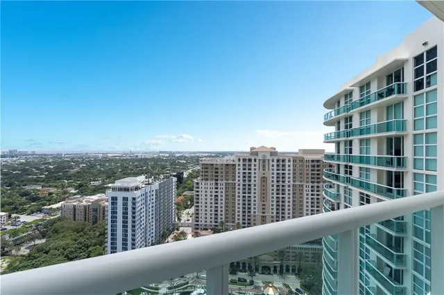 $895,000 | 347 North New River Drive East, Unit 3011, Fort Lauderdale, FL 33301