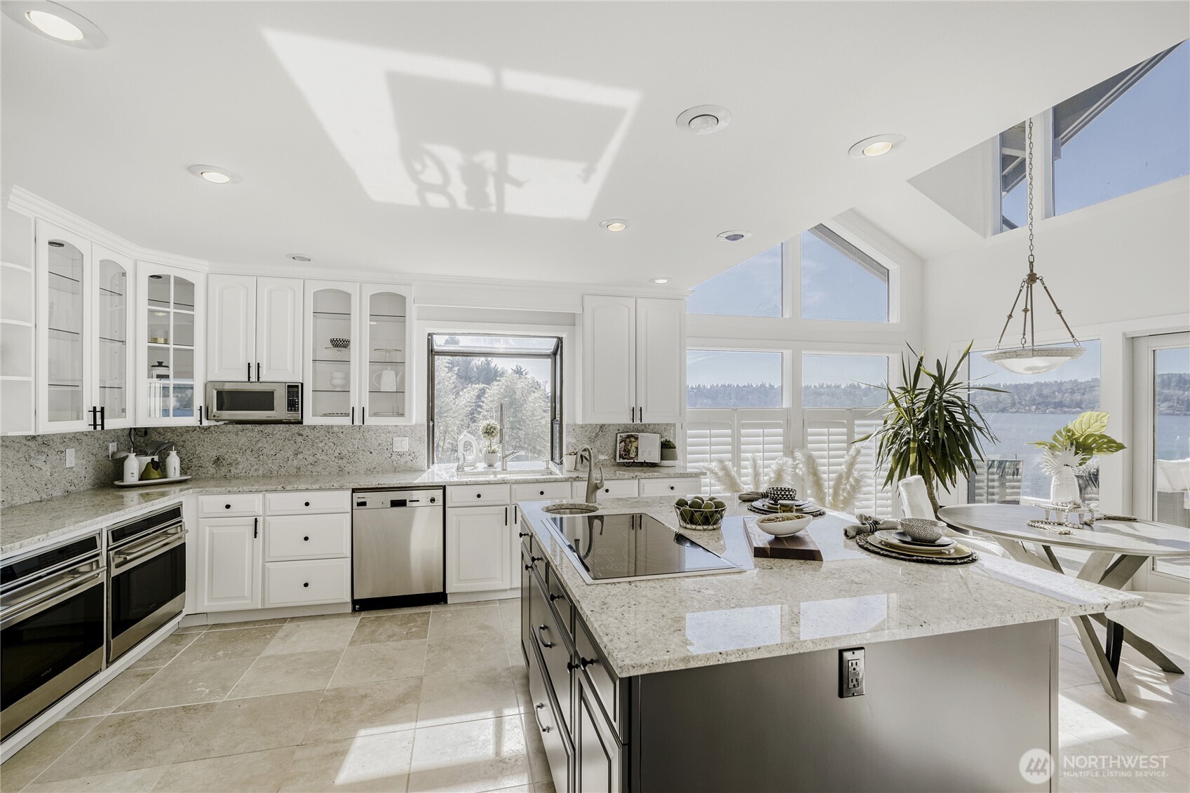 16035 Inglewood Road Northeast Kenmore, WA 98028 - Photo 13 of 38