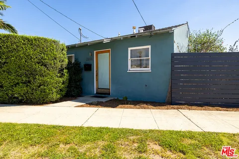 $1,499,000 | 3225 Larga Avenue, Los Angeles, CA 90039