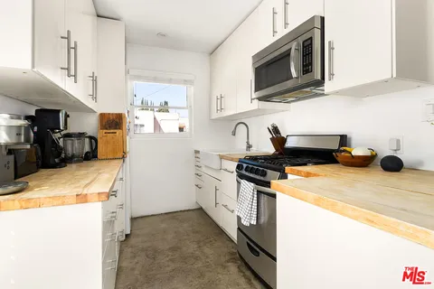 $1,499,000 | 3225 Larga Avenue, Los Angeles, CA 90039