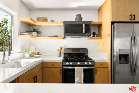 $1,499,000 | 3225 Larga Avenue, Los Angeles, CA 90039