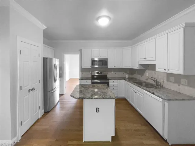 $590,000 | 6010 Morganshire Drive, Summerfield, NC 27358